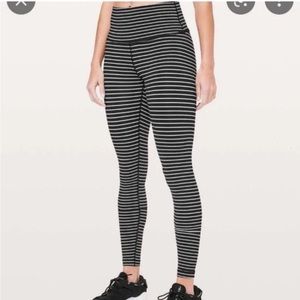 LuluLemon Wunder Under Black and White Stripe